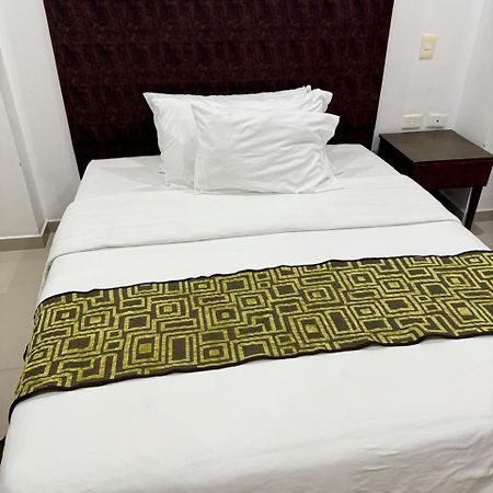 Hotel Ipanema Meridian เนย์บา ภายนอก รูปภาพ