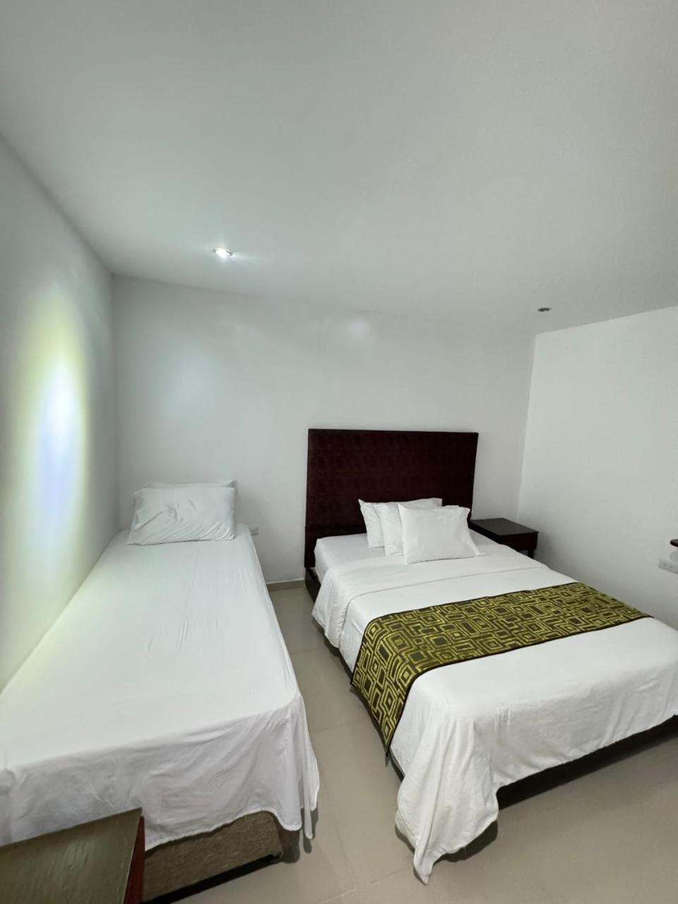 Hotel Ipanema Meridian เนย์บา ภายนอก รูปภาพ