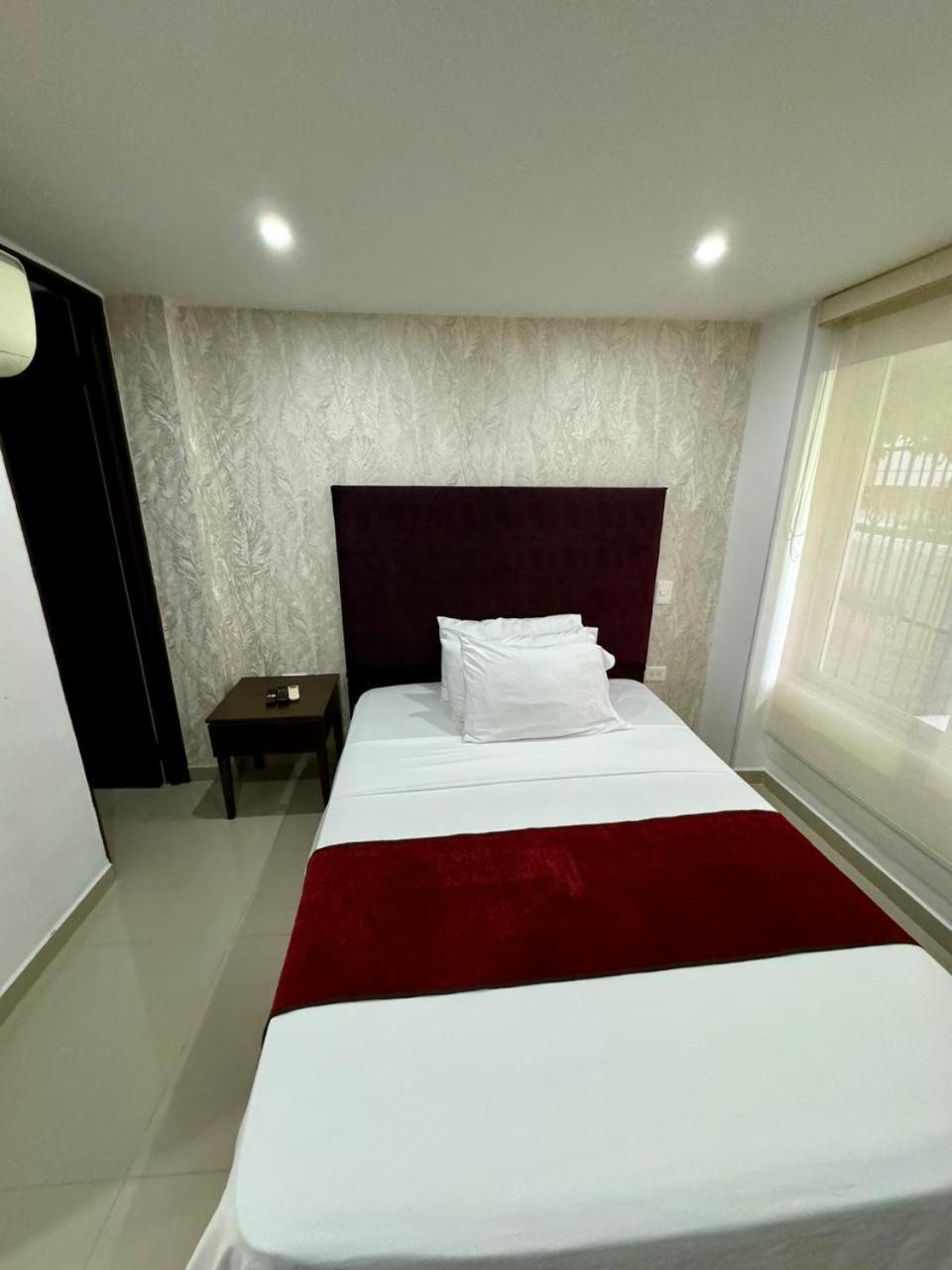 Hotel Ipanema Meridian เนย์บา ภายนอก รูปภาพ