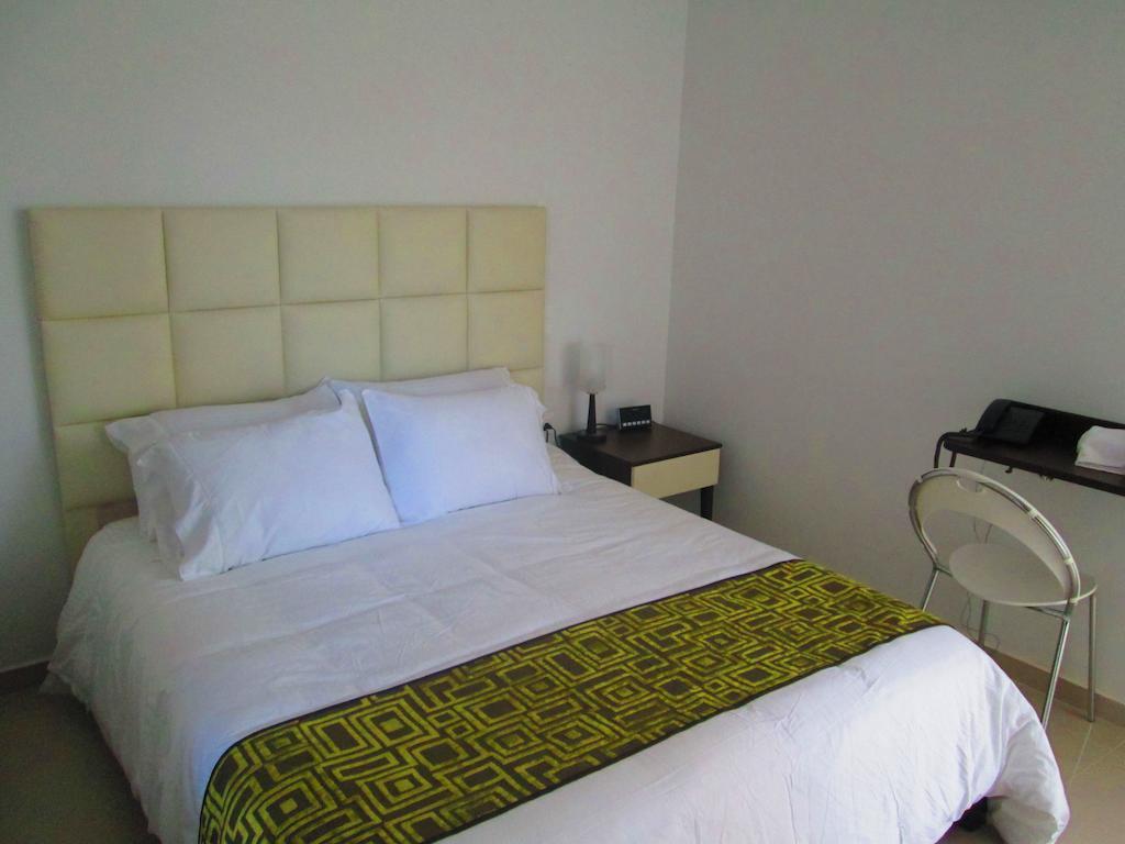 Hotel Ipanema Meridian เนย์บา ภายนอก รูปภาพ